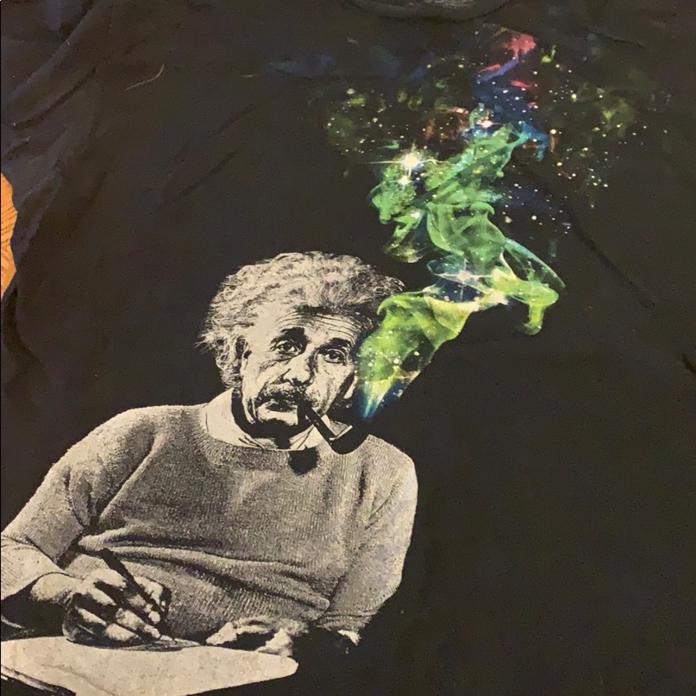 Graphic tee